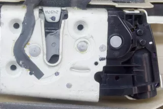 1068970-00-D , art2821542 Замок двери задней левой Tesla model 3 Арт 2821542, вид 2