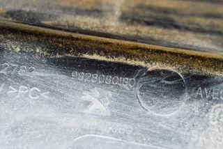 9828080180, 9828080080 , art5071906 Накладка подсветки номера Peugeot 2008 Арт 5071906, вид 4