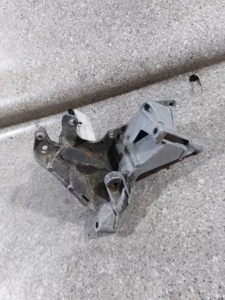 054145523G Кронштейн гидроусилителя Audi 100 C4 Арт 17602012001-6_1, вид 1