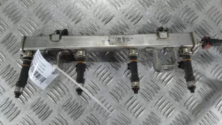 6M8G-9D280-AA Топливная рампа Mazda MPV 3 Арт 102600.8