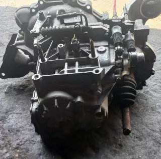 D4EA КПП механическая (МКПП) Hyundai Elantra XD Арт EM32-40-511_1, вид 2