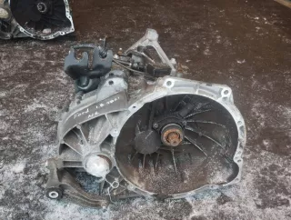 4M5R7F096 КПП механическая (МКПП) Ford Focus 2 Арт EM32-40-383, вид 1