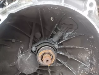 4M5R7F096 КПП механическая (МКПП) Ford Focus 2 Арт EM32-40-383, вид 5