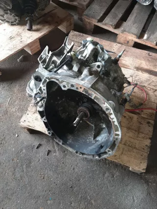  КПП механическая (МКПП) Renault Scenic 2 Арт EM74-53