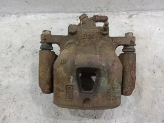 4773048011 Суппорт передний правый Toyota Harrier xu10 Арт 5496340, вид 1
