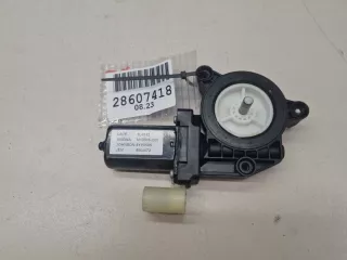 67627341564 Моторчик стеклоподъёмника задний правый BMW 1 F20/F21 Арт ZAP305238, вид 1