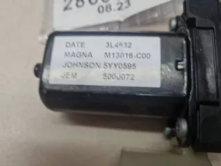 67627341564 Моторчик стеклоподъёмника задний правый BMW 1 F20/F21 Арт ZAP305238, вид 3