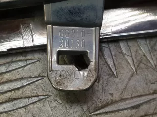 PZ32760133, 53121WQ010 Молдинг решетки радиатора верхний Toyota Land Cruiser 200 Арт 240156PM, вид 6