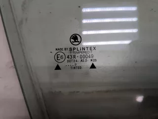 1U4845202A Стекло двери передней правой Skoda Octavia A4 Арт 8367305, вид 2
