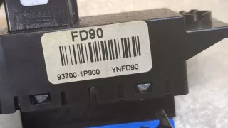 937001P900 Кнопка открытия дверей (бесключевой доступ) Kia Venga Арт 8423364, вид 2
