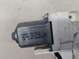 8K0959811A Моторчик стеклоподъёмника задний правый Volkswagen Touareg 2 Арт Z307729, вид 2