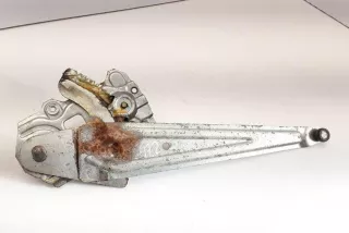 art8266718 Стеклоподъемник задний правый Toyota Yaris VERSO Арт 8266718