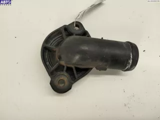 037121121g Фланец (тройник) системы охлаждения Volkswagen Polo 4 Арт 54436723, вид 1