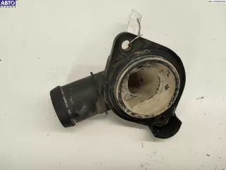 037121121g Фланец (тройник) системы охлаждения Volkswagen Polo 4 Арт 54436723, вид 2