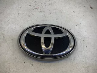 753100K080 Эмблема решетки радиатора Toyota Fortuner 2 Арт lz200019, вид 1