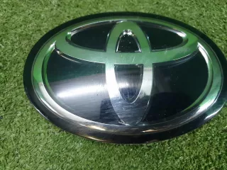 9097502160 Эмблема решетки радиатора Toyota Camry XV70 Арт 0000005257515, вид 6