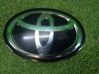 9097502160 Эмблема решетки радиатора Toyota Camry XV70 Арт 0000005257515, вид 7