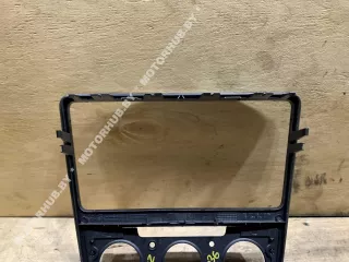 1Z0858069 Рамка под магнитолу Skoda Octavia A5 Арт 00083036, вид 6