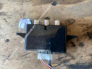  Разъем AUX / USB Infiniti QX80 1 Арт 00083211, вид 4