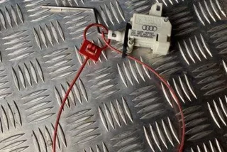 8E0862153A , art8689868 Активатор замка крышки топливного бака Audi A4 B7 Арт 8689868, вид 3