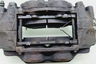 4775060350 , art8811610 Суппорт передний левый Toyota Land Cruiser 200 Арт 8811610, вид 4