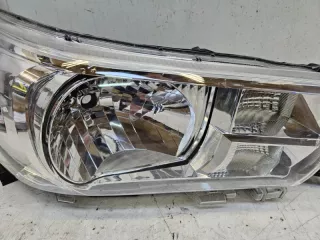 811100K690 фара Toyota Hilux 8 Арт lz203754, вид 3