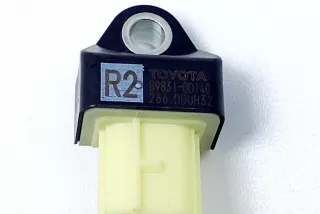 89831-0D140 , art3329140 Датчик удара Toyota Yaris 4 Арт 3329140, вид 1