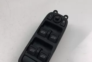 30773210 , art8953307 Кнопка стеклоподъемника переднего левого Volvo V50 Арт 8953307, вид 1