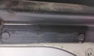 81626100019 Молдинг (накладка) двери передней левой MAN TGX Арт 988121K, вид 4