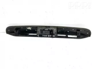05113252ab, 05113177ab, sr7936p , artAIR30749 Накладка подсветки номера Chrysler Town Country 5 Арт AIR30749, вид 12