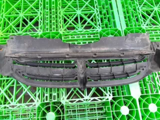 04576955 , artROB7578 Решетка радиатора Chrysler Voyager 3 Арт ROB7578, вид 2