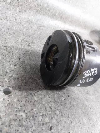  Поршень Mercedes C W203 Арт 46023057324_1, вид 2