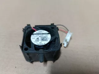 AD0414UBC70GP Вентилятор охлаждения правой фары Tesla model 3 Арт Z321584, вид 1