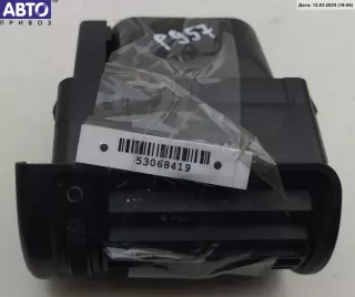 8D1820901 Дефлектор обдува салона Audi A4 B5 Арт 53068419, вид 1