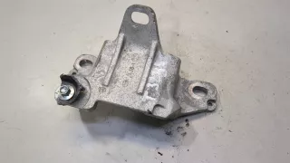 AJ8121 Кронштейн КПП Mazda 3 BP Арт 8722590, вид 1