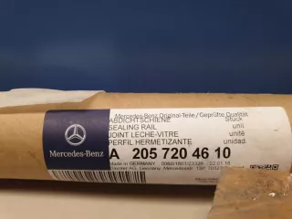 A2057204610 Молдинг стекла передней правой двери Mercedes C W205 Арт Z234590, вид 2