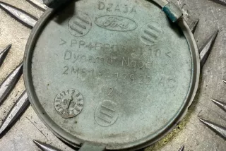 2M51A17922 , art9614031 Заглушка (решетка) в бампер передний Ford Focus 1 Арт 9614031, вид 3