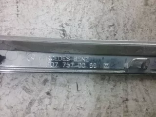 A2077570089 Накладка (молдинг) крышки багажника Mercedes E C207 Арт AK070066, вид 2