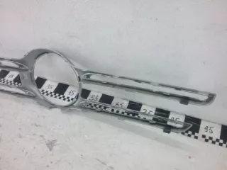 A1668880323 Молдинг (рамка) решетки радиатора Mercedes ML/GLE W166 Арт AK424015, вид 5