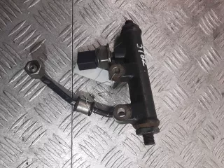 4R8Q9C066AE Топливная рампа Jaguar S-Type Арт 00216777, вид 7