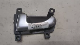 826103U000 Ручка внутренняя передняя левая Kia Sportage 3 Арт 8783084, вид 1