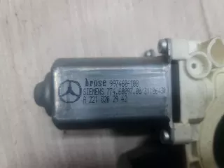 A2218202942 Моторчик стеклоподъёмника задний левый Mercedes S W221 Арт Z325564, вид 1