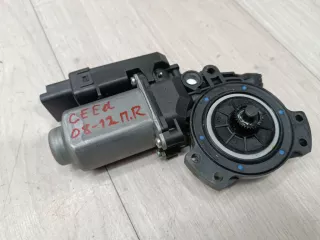 824601H000 Моторчик стеклоподъёмника передний правый Kia Ceed 1 Арт ZAP325571, вид 3