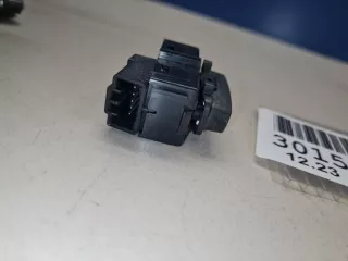 31318988 Кнопка центрального замка Volvo XC70 3 Арт ZAP325590, вид 4