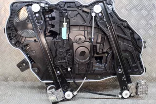 1495509-00-E , art3313563 Молдинг двери передней правой Tesla model Y Арт 3313563, вид 4