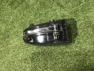 84150726 Указатель поворота в зеркало правый Chevrolet Camaro 6 Арт 0000006060947, вид 4