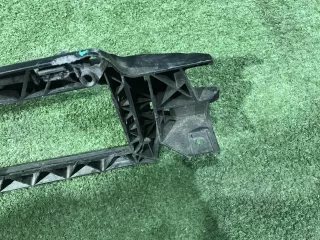 8W6807771 Кронштейн решетки радиатора Audi A5 (S5,RS5) 2 Арт 0000006108991, вид 11
