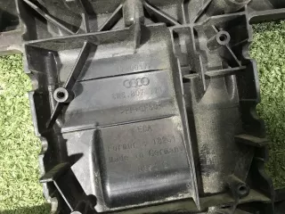 8W6807771 Кронштейн решетки радиатора Audi A5 (S5,RS5) 2 Арт 0000006108991, вид 13