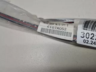 6107A052 Молдинг лобового стекла Mitsubishi Outlander 3 Арт Z325637, вид 2