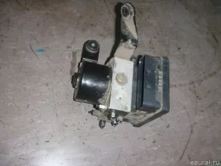  Блок ABS (насос) Mazda 3 BK Арт E50268933, вид 1